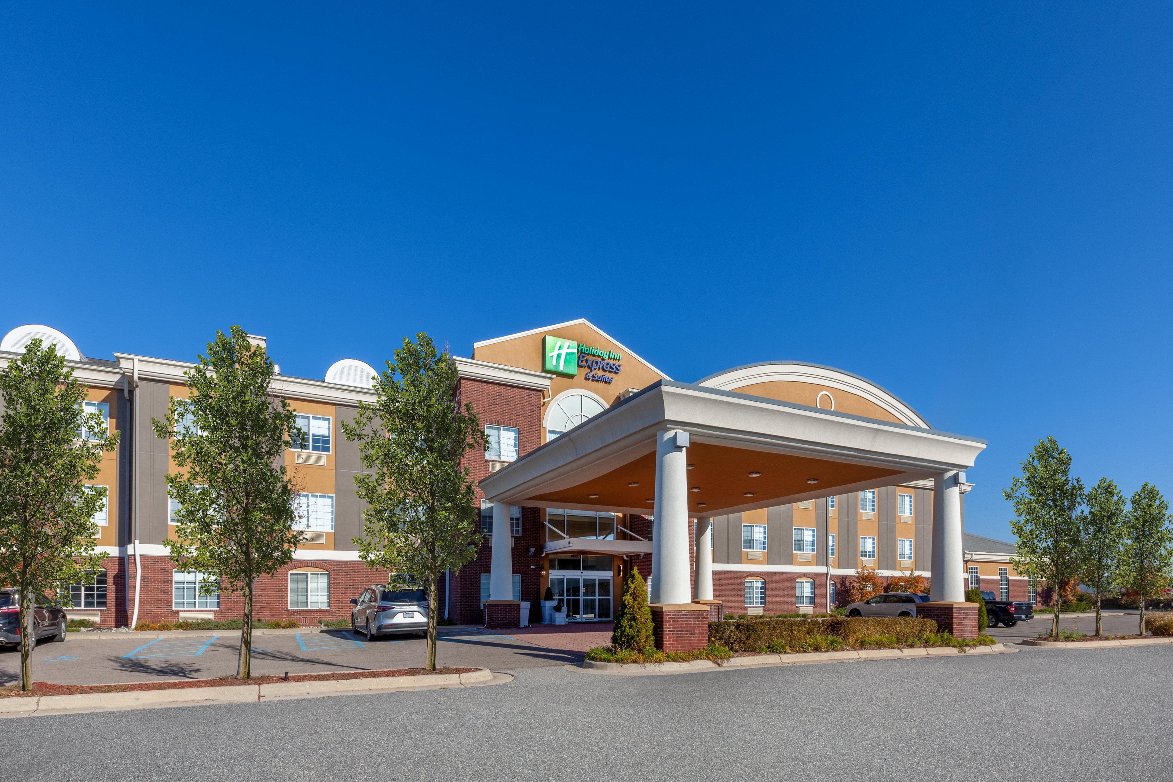 Holiday Inn Express Hotel & Suites Woodhaven By Ihg Extérieur photo