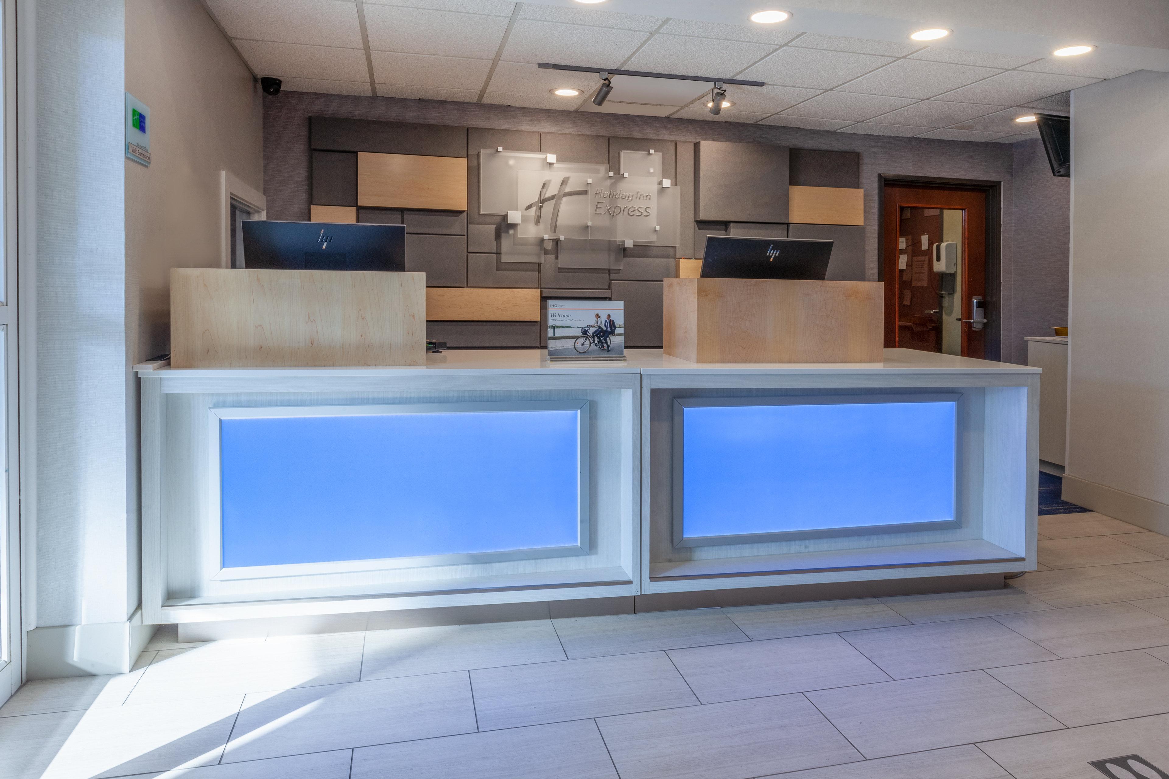 Holiday Inn Express Hotel & Suites Woodhaven By Ihg Extérieur photo