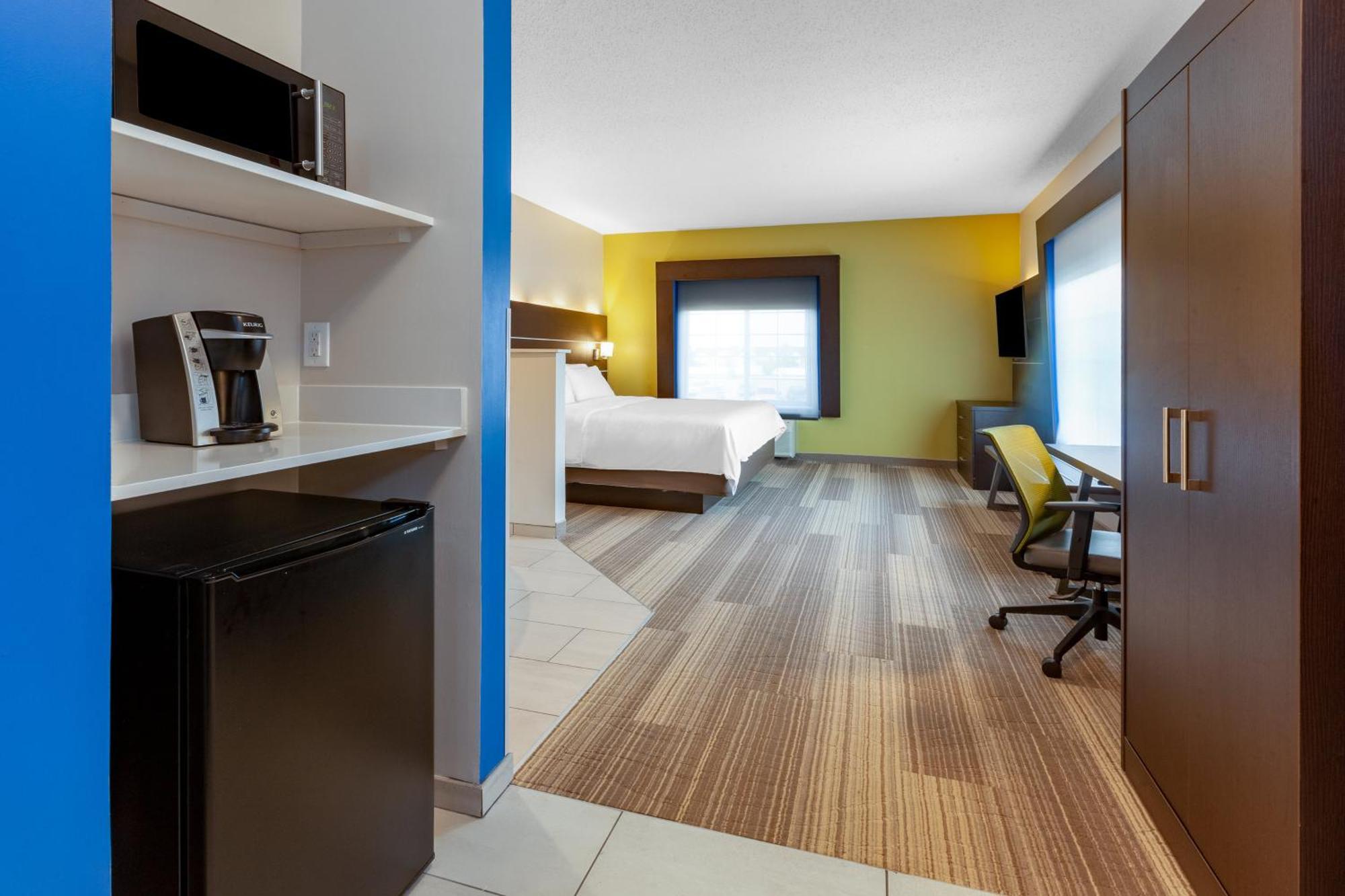 Holiday Inn Express Hotel & Suites Woodhaven By Ihg Extérieur photo